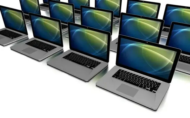 How Laptop Rentals Can Help Your Business Save Money 